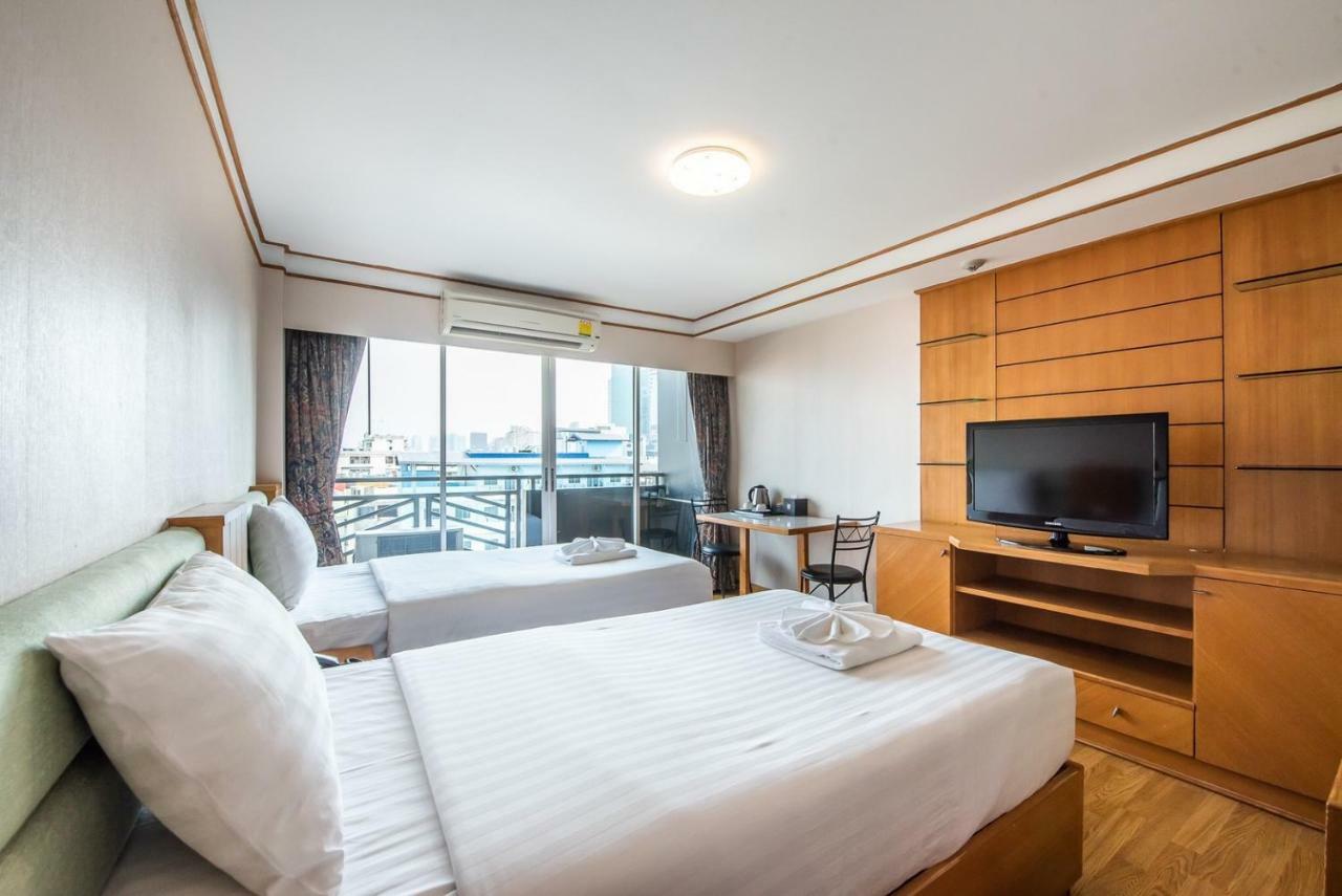 Roseate Ratchada Aparthotel Bangkok Exterior photo