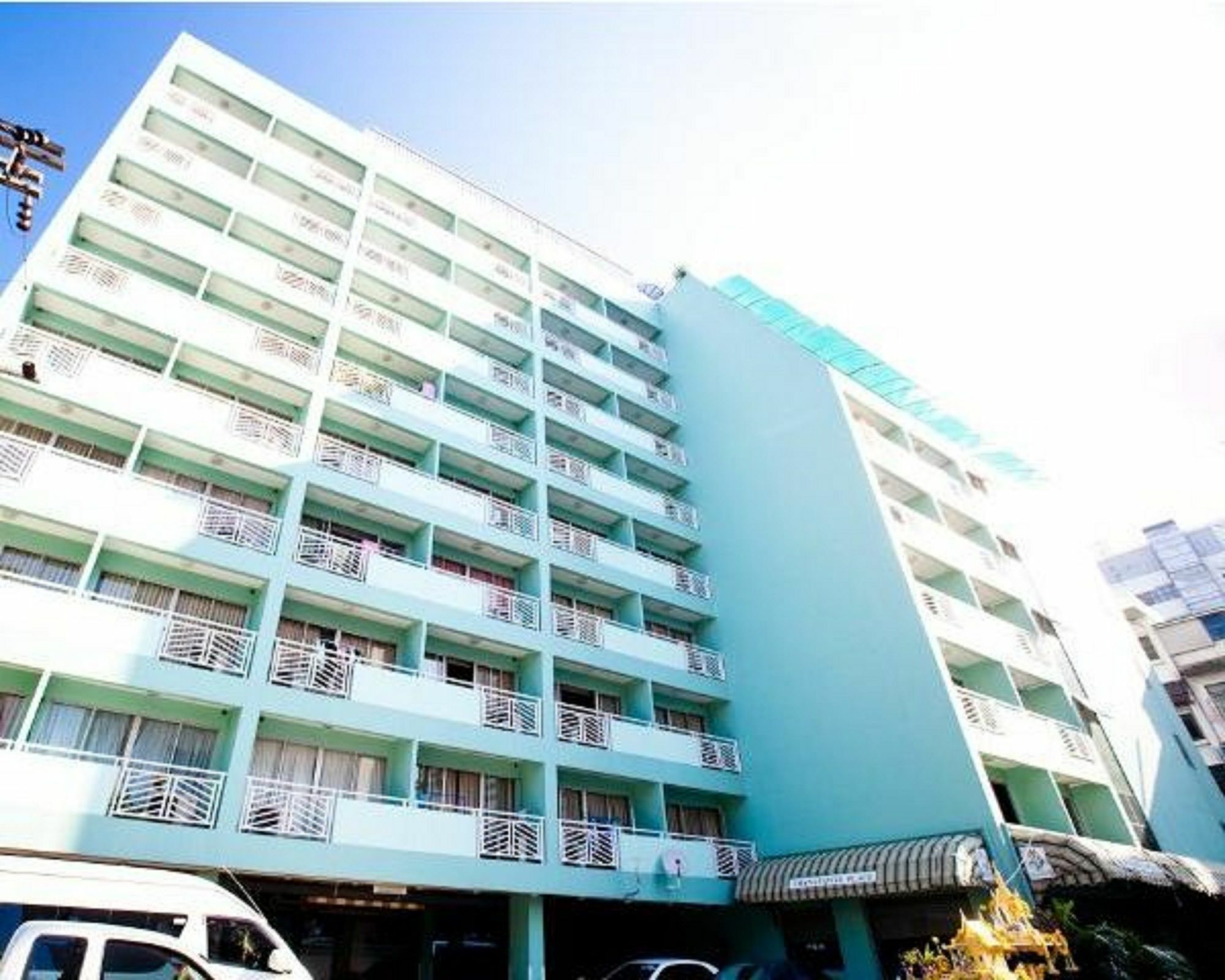 Roseate Ratchada Aparthotel Bangkok Exterior photo